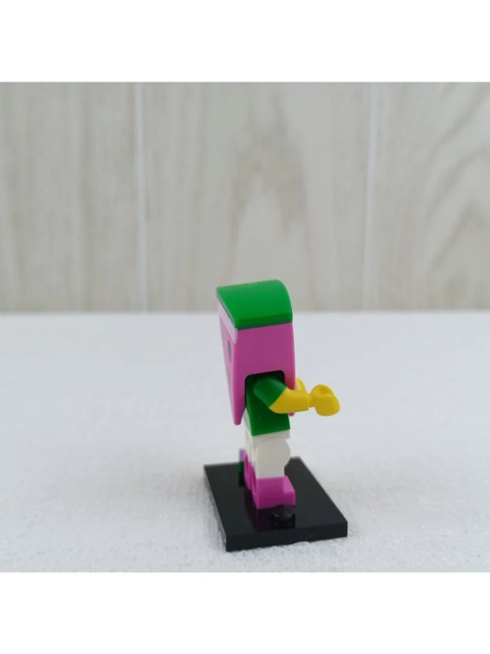 Lego Watermelon Dude 71023 Series Movie 2 CMF loose minifigure